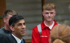 Net zero row: Starmer warns Sunak is giving up on 'greatest economic opportunity of the 21st century'