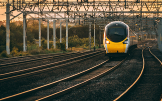 Study: UK business train travel generates nine times less CO2 emissions than driving