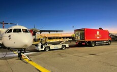 Royal Mail to halve UK deliveries by flight in carbon-cutting drive